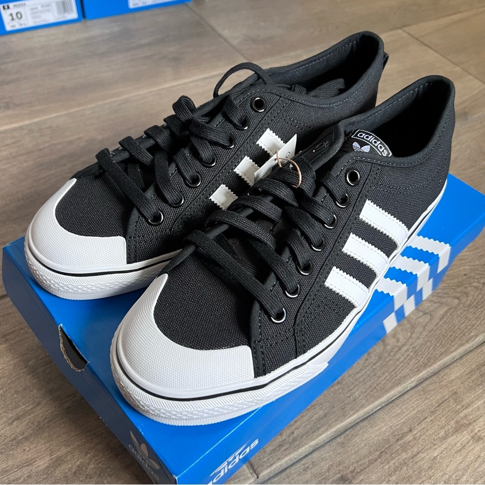 Adidas Nizza
